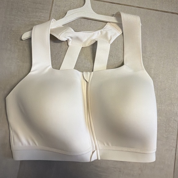 all in motion Other - All in Motion High Support Front Zip Sports Bra Cream 38DD Adjustable Straps